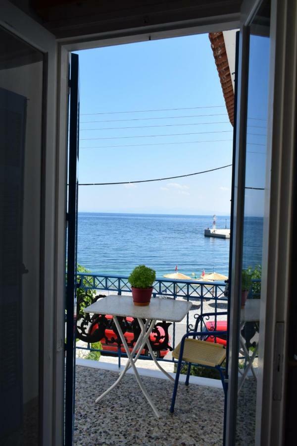 Oceanis Hotel Tirós Zewnętrze zdjęcie